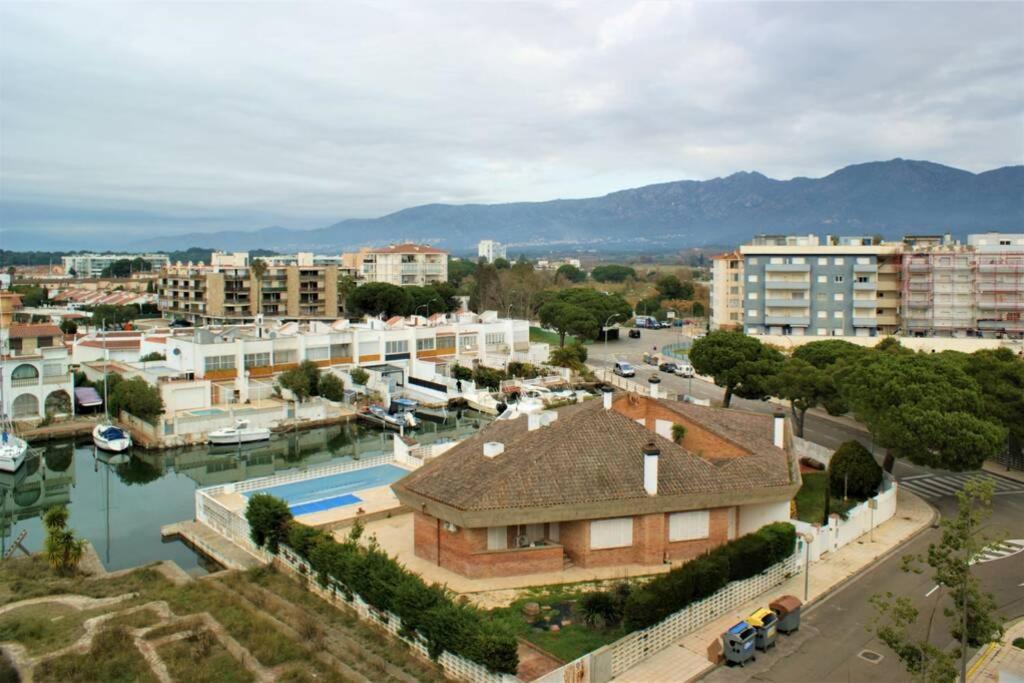 דירות Apartamento En Roses Con Parking Y Piscina מראה חיצוני תמונה