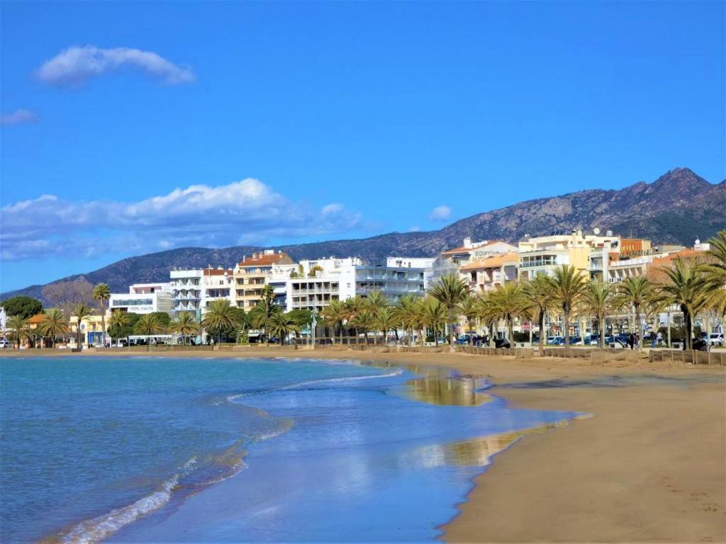 דירות Apartamento En Roses Con Parking Y Piscina מראה חיצוני תמונה